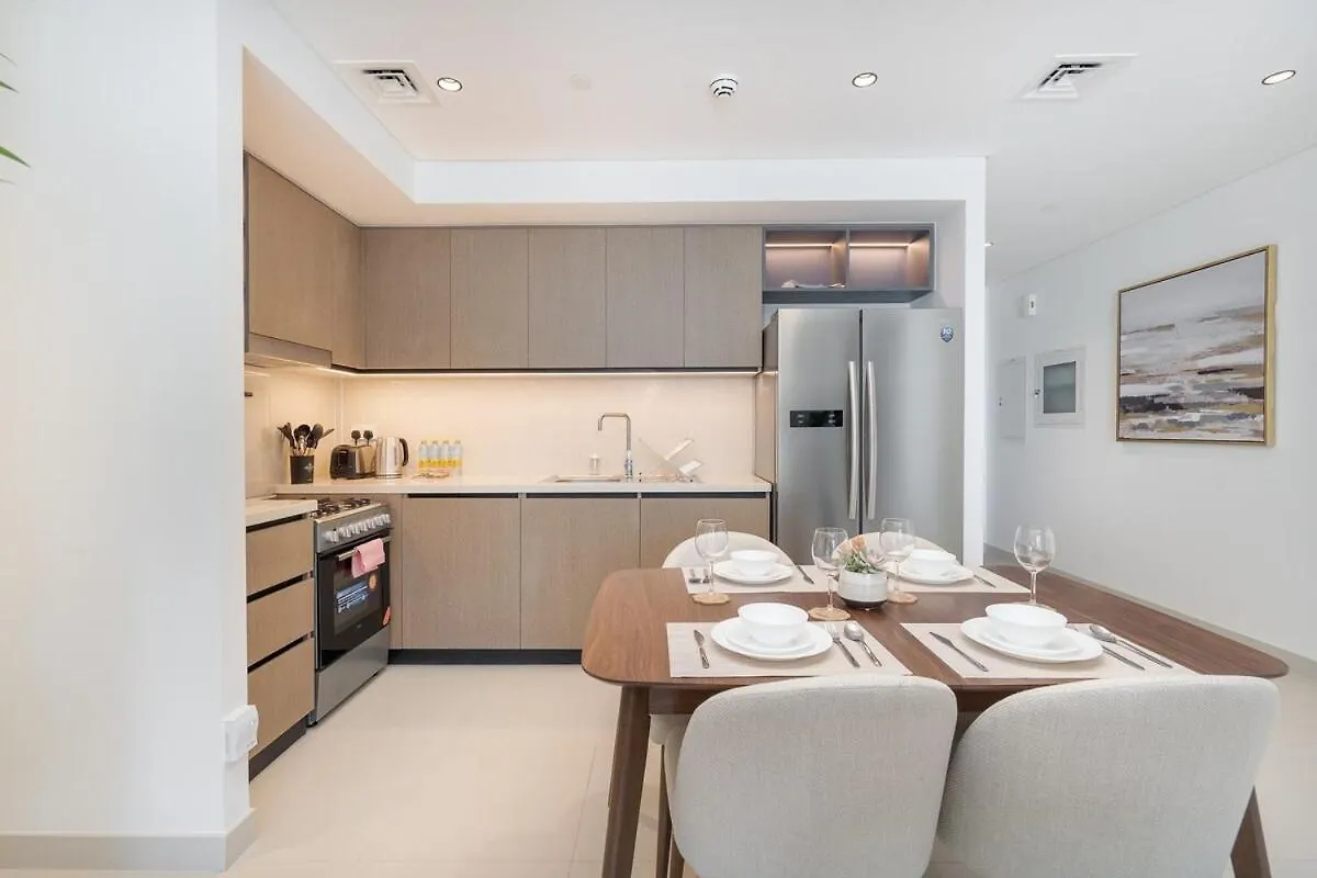 Awesome 2-Bedroom Apartment With Iconic Views In Business Bay Dubai